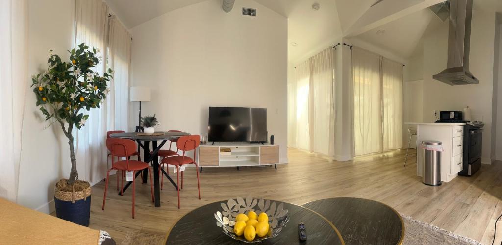 Temple City Apartment | Comfy & calm rooms near I-10, Temple city