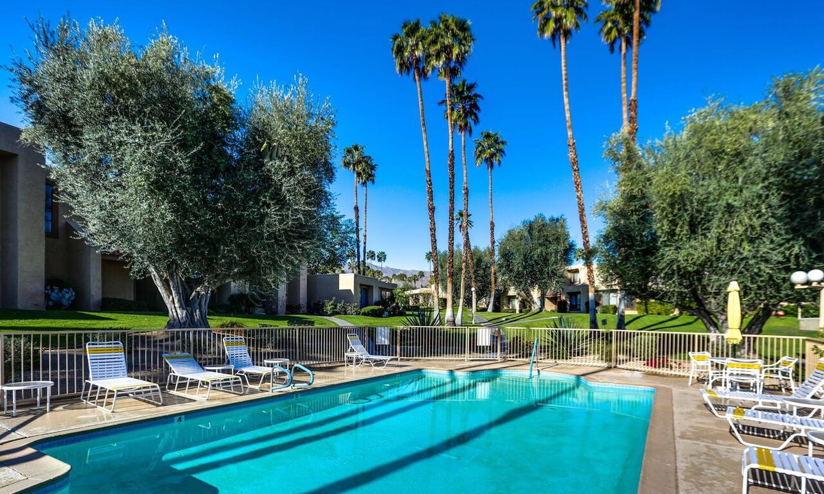 Palm Desert Condo | Corsican Villas 2BD Condo- Near Living Desert