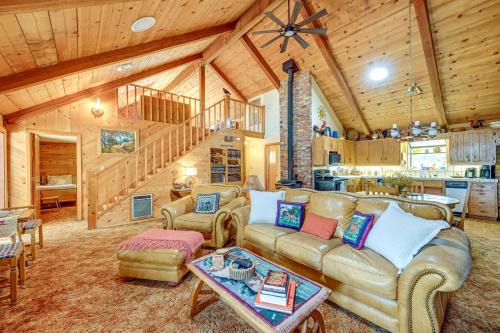 Badger House | Countryside Views: Family-Friendly Badger Cabin