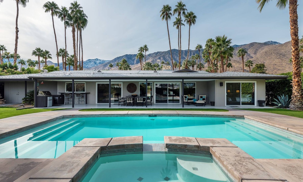 Indian Canyon House | Covered Outdoor Kitchen, Pool, Spa, Golf Course & Mountain Views, Free WiFi