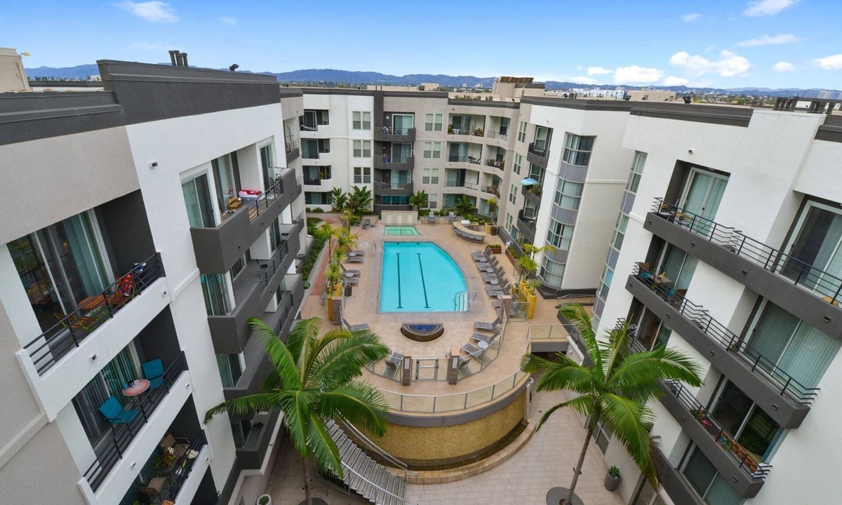 Marina del Rey Apartment | Cozy 1-Bedroom by the Ocean · Free Parking · Pool · Gym · Hot Tub · BBQ
