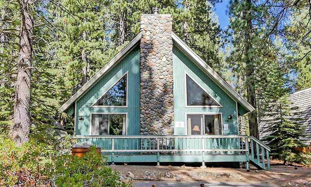 Tahoe Paradise Cabin | Cozy Dog-Friendly Family Cabin with Pool Table and Deck in South Lake Tahoe, California