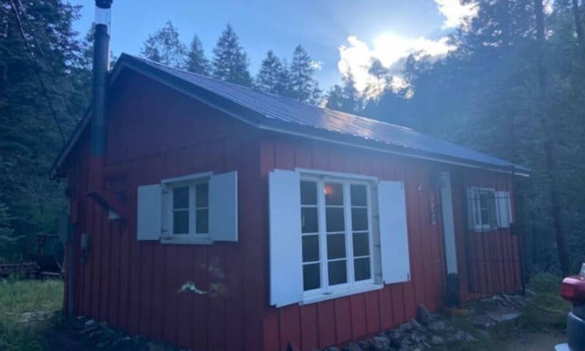 Prescott Cabin | Cozy Family Cabin in the Pines
