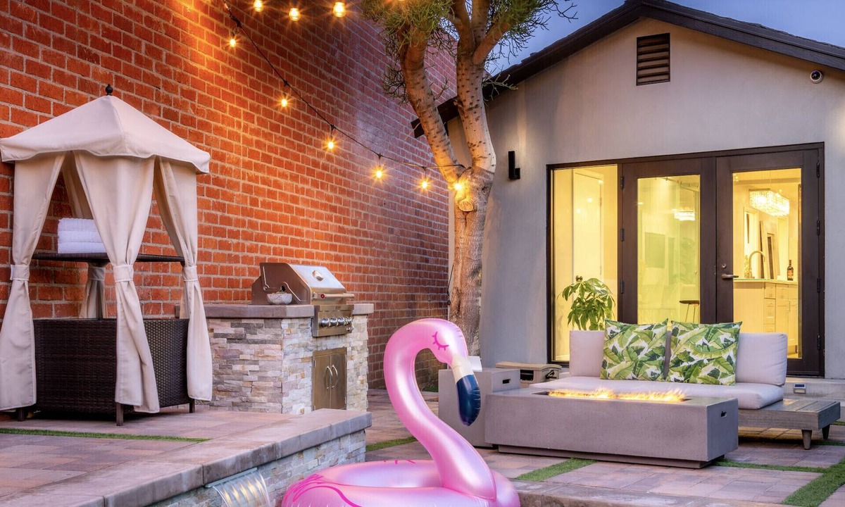 Los Angeles House | Cozy Home With Pool & Hot Tub