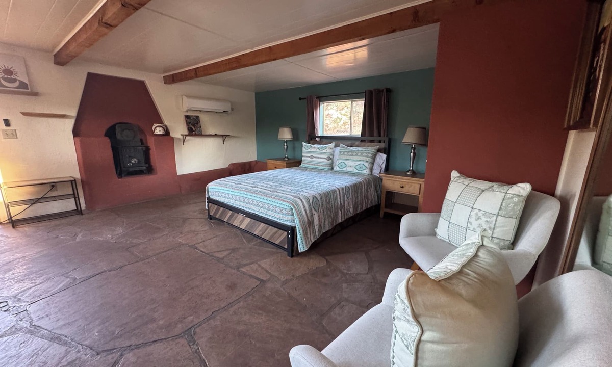 West Sedona Cottage | Cozy Red Rock Cottage at SaddleRock Ranch in Sedona