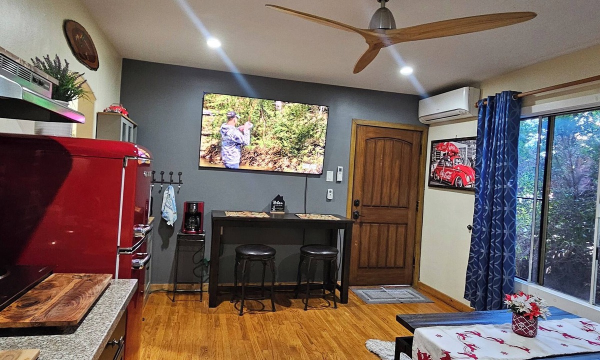 Harbor Apartment | Cozy relaxing home No pet fees