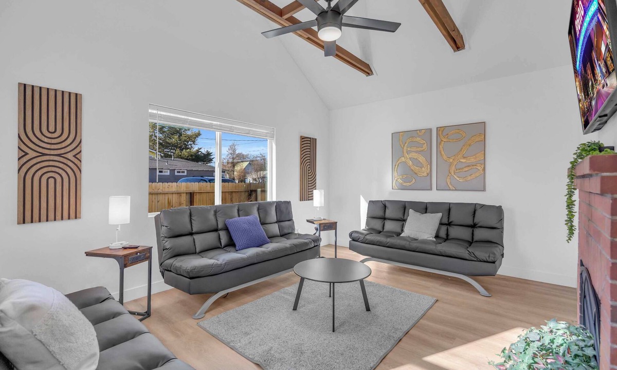 Reno/Tahoe Airport House | Cozy Reno House: 2 Bedrooms, Sleeps 8 Guests!