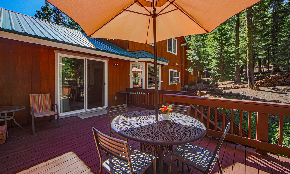 Kingswood Estates House | Cozy Tahoe Vista home with fireplace, furnished deck, & forest view