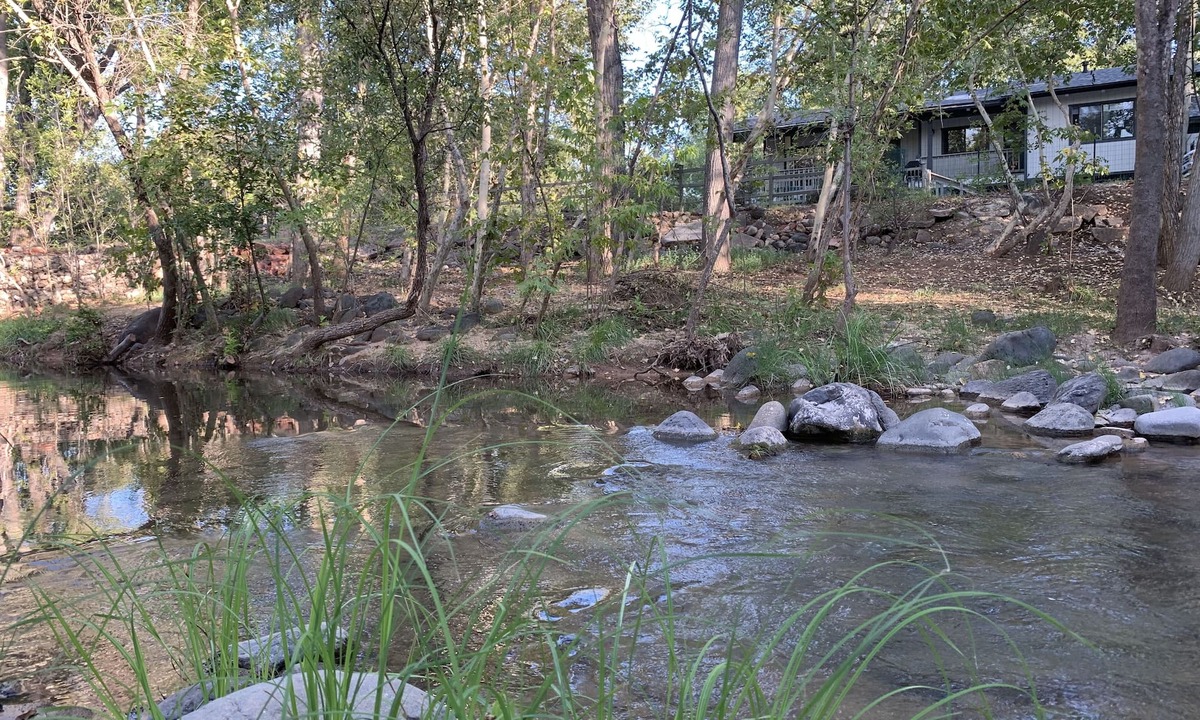 Lake Montezuma Cabin | Creekside Cabin Under the Sycamores