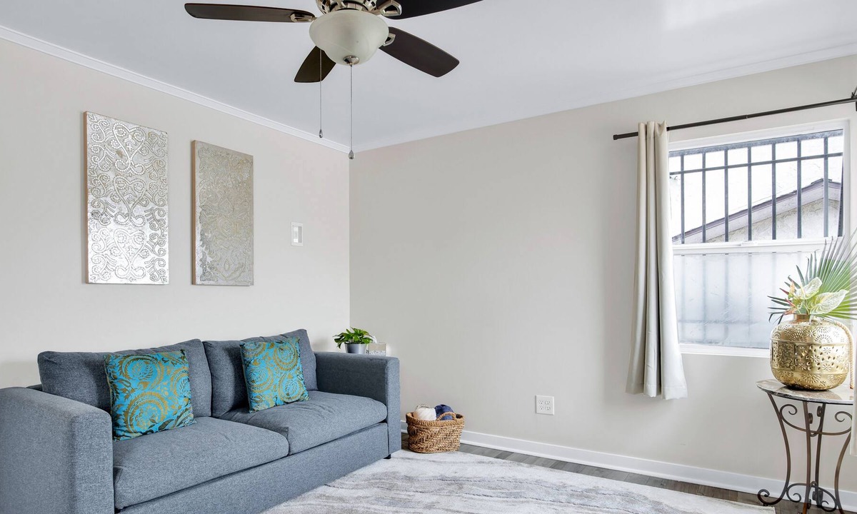 Downey House | Dazzling Getaway Near Disney/ Knott’s and Beaches