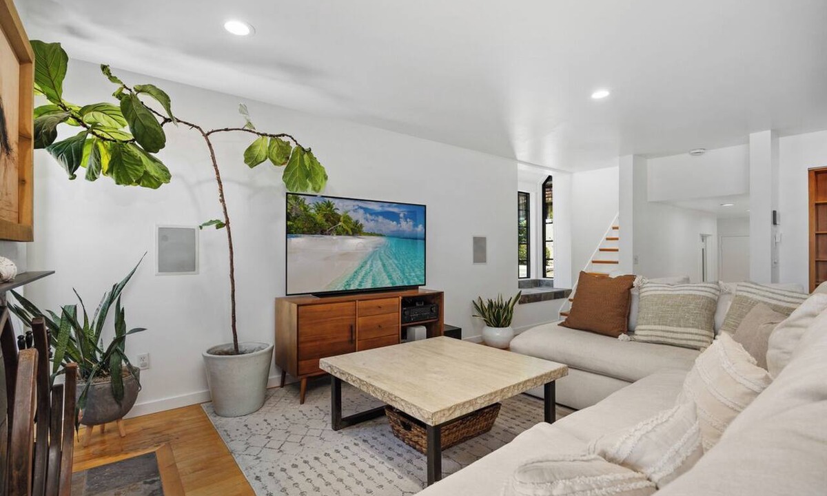 Del Mar Heights Condo | Del Mar Daze - Pet Friendly Del Mar Vacation Rental with Ocean Views