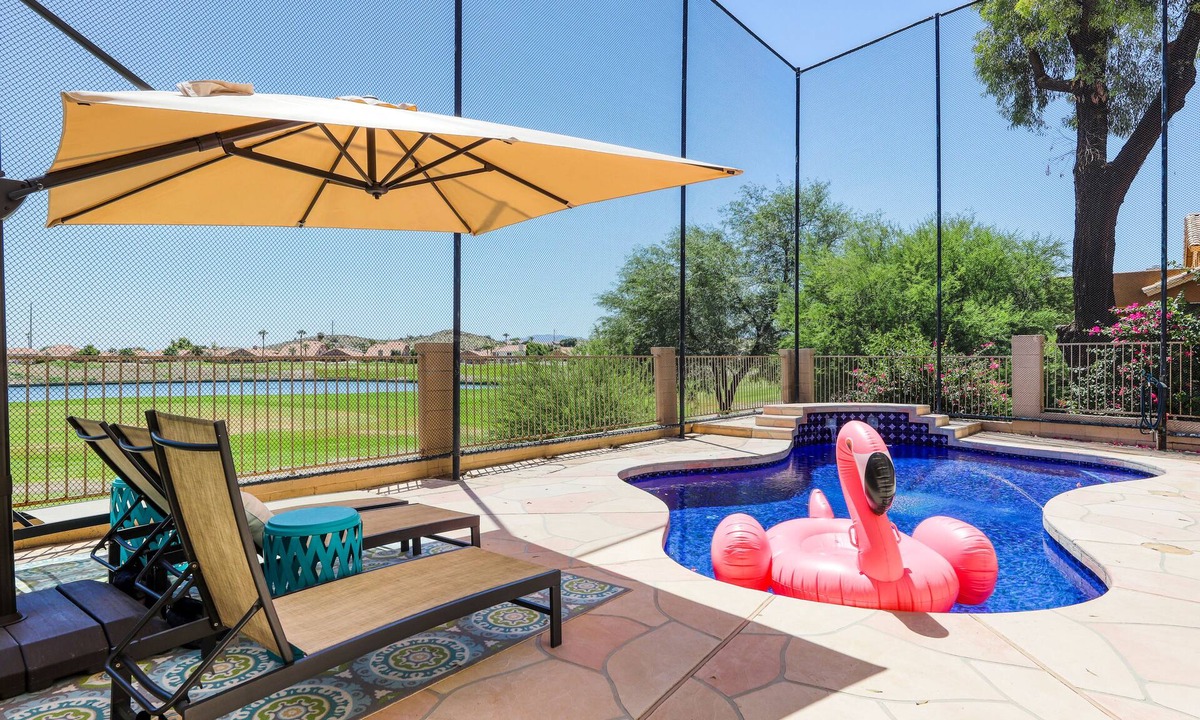 Foothills House | Delightful golf escape with pool, lawn games, pool table, fast WiFi & central AC