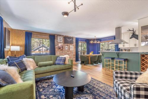 Ponderosa Palisades House | Donner Lake Outpost home