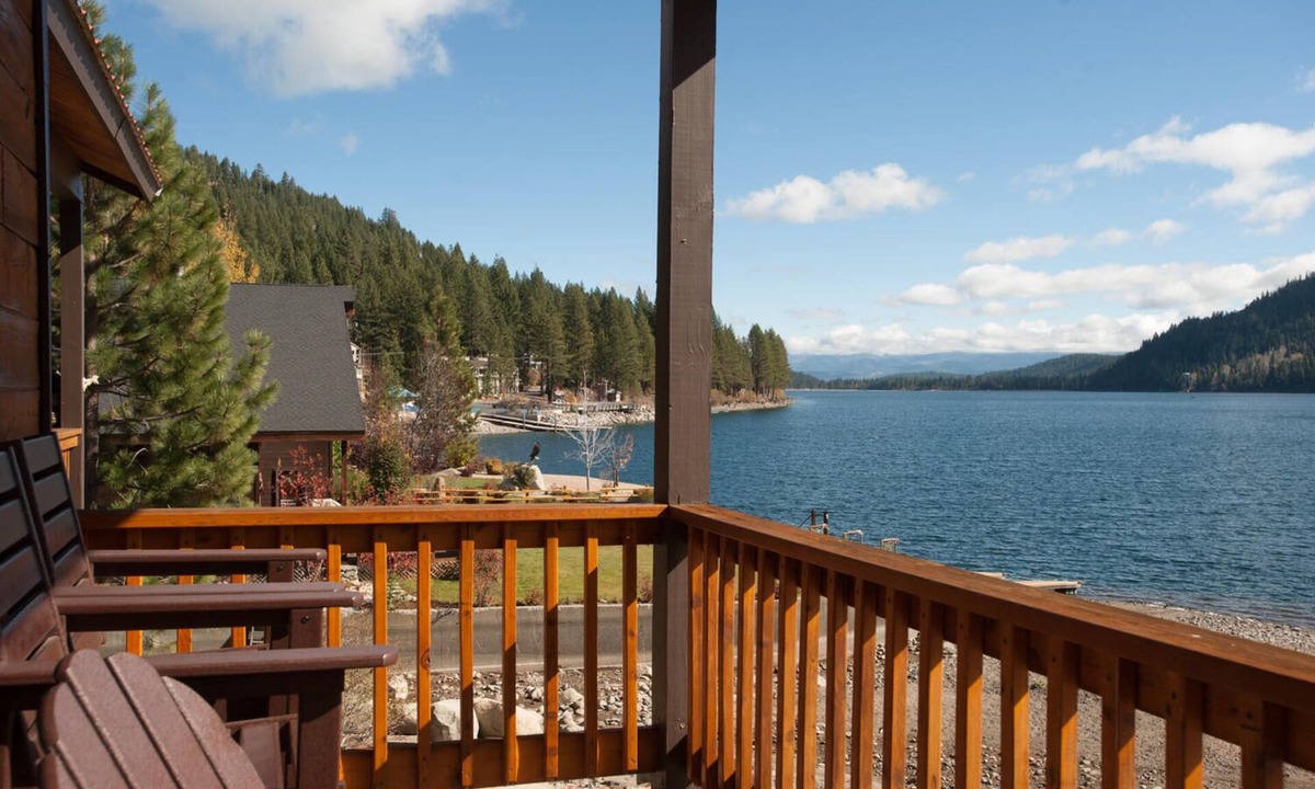 Truckee Condo | Donner Vista | Lakefront Condo with Boat Slip and Sandy Beach