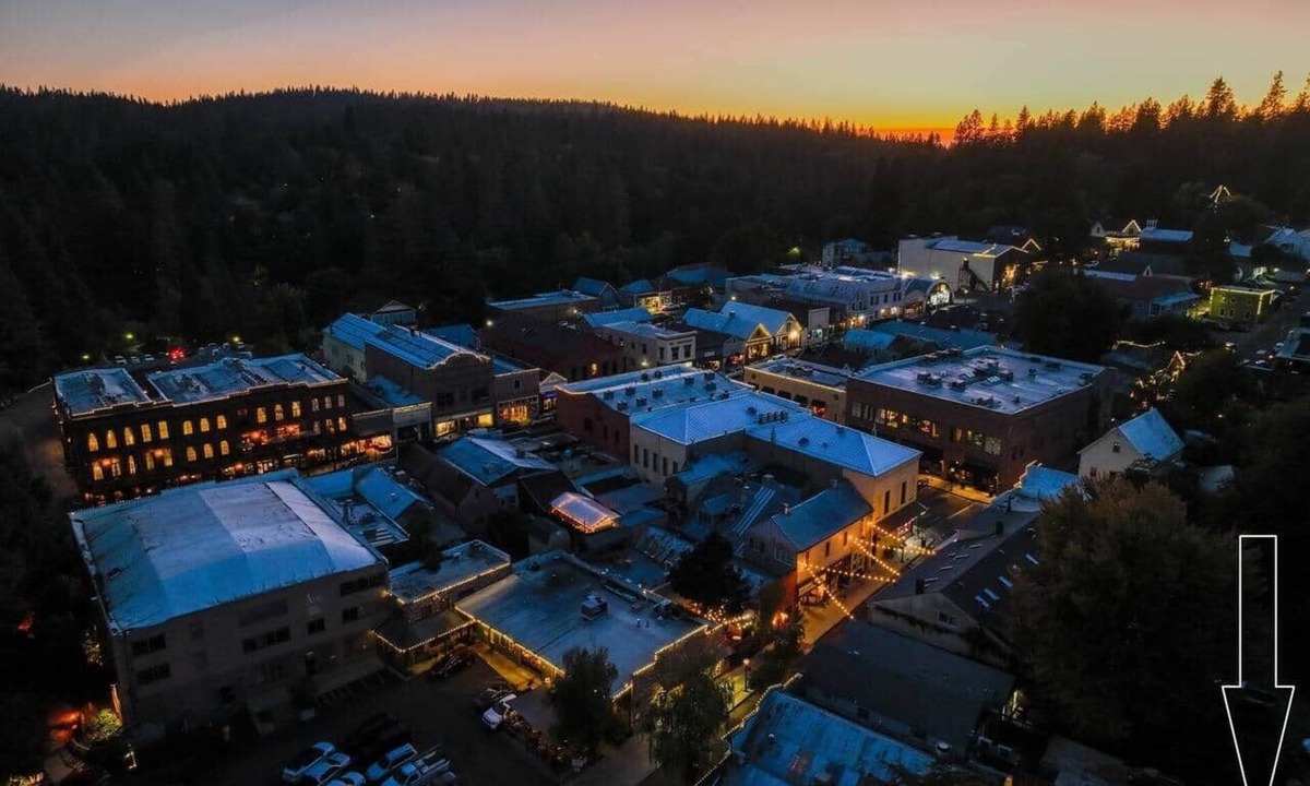 Nevada City House | Downtown Gold Mine