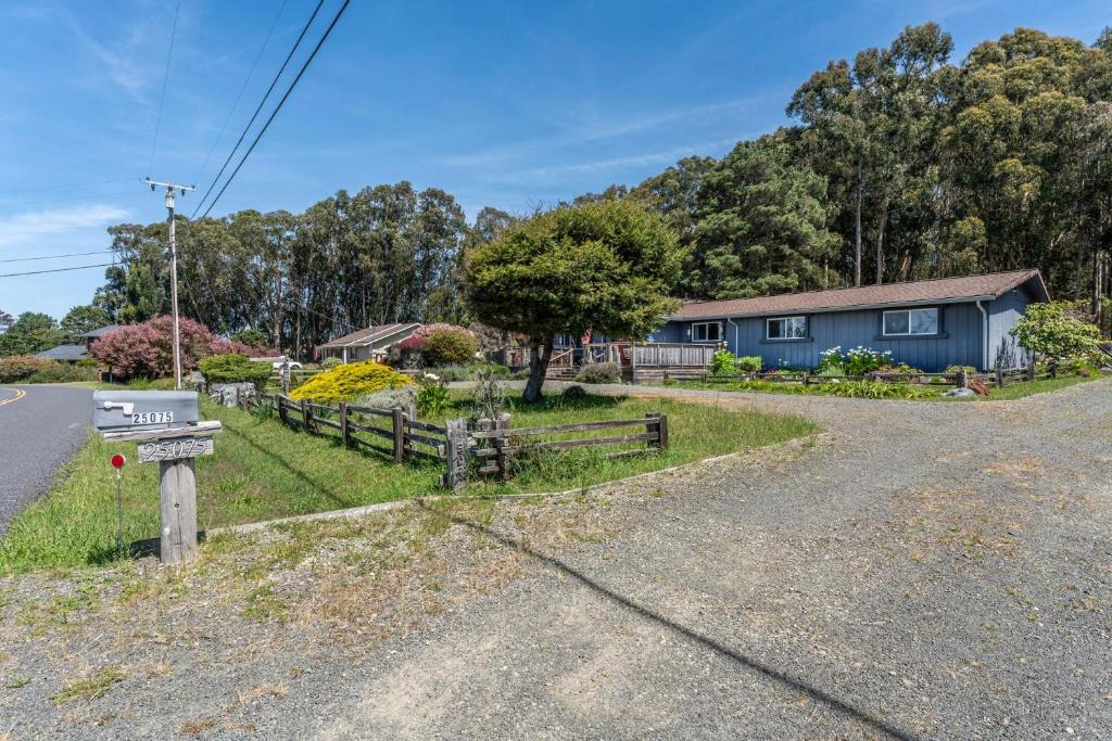 Fort Bragg House | Dustoff Sand