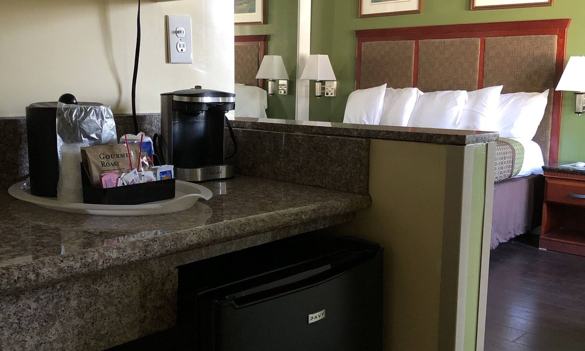 Culver - West Hotel | Encore Motel Near Marina Del Rey, Culver City & Venice