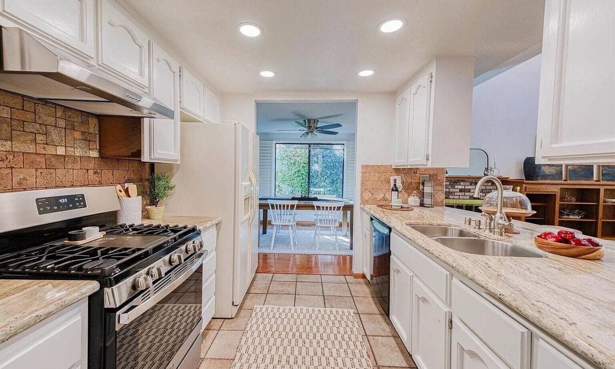 Fairfield House | Entire 3-bedroom house, in beautiful Napa Valley. Family Friendly Adventures