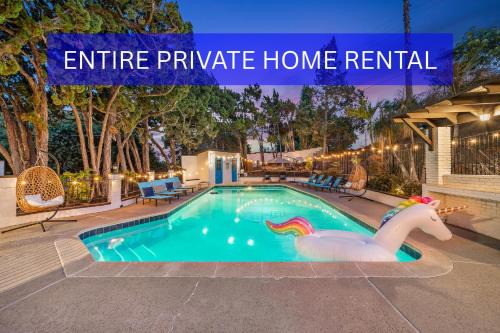 Mount Helix House | Entire Private Home with Sauna, Gym, Pool, 7 Bed, Parking Yard, Ranch Style, Available Now