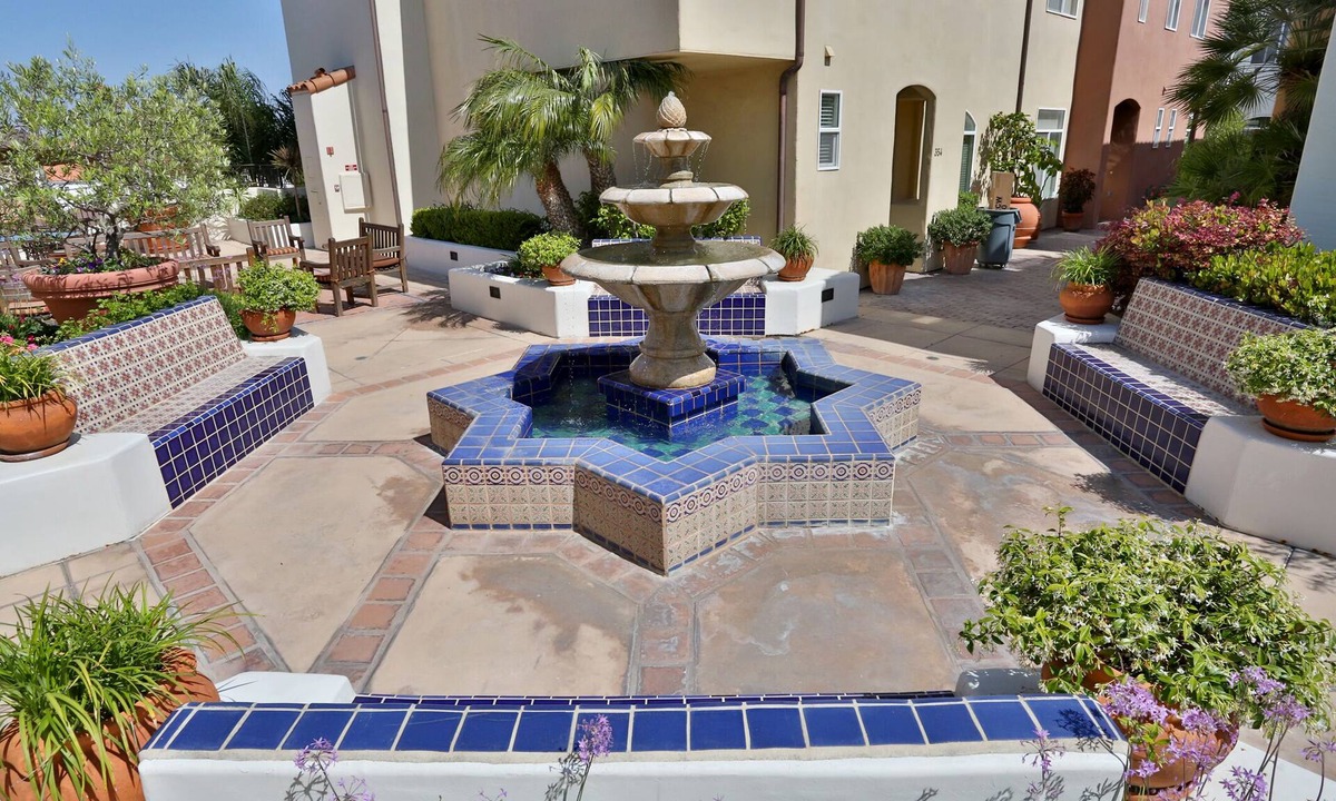 Huntington Beach House | (Extended Stay Rental & Pricing Only) - Snowbirds Welcome All Year Long!