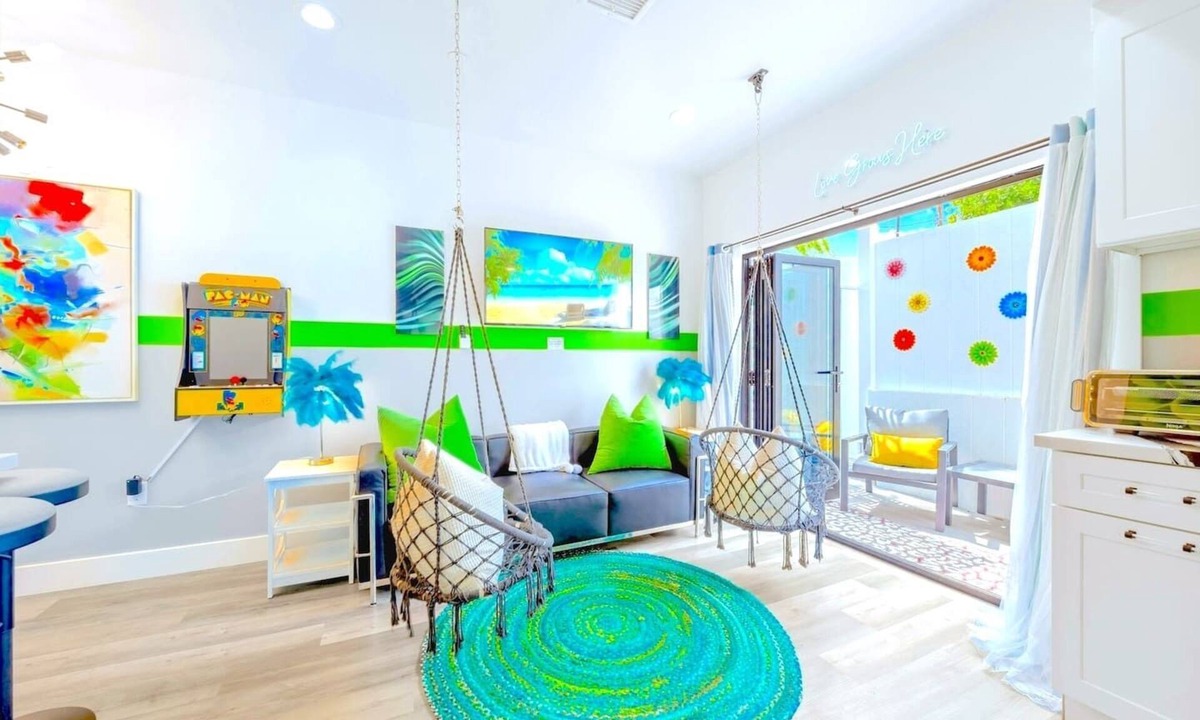 North Hollywood House | F. 2 Homes, Patios, Sleeps 20, Universal 15m: MAJOR INTERNATIONAL SPORTING EVENT