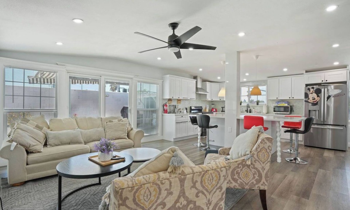 Midway City House | Family And Friends Home Near Disneyland & Hotspotsnn