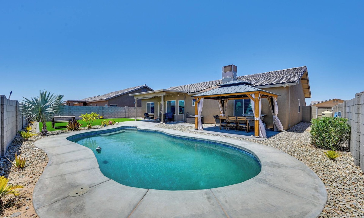 Yuma House | Family-Friendly Yuma Home w/Private Yard & Pool