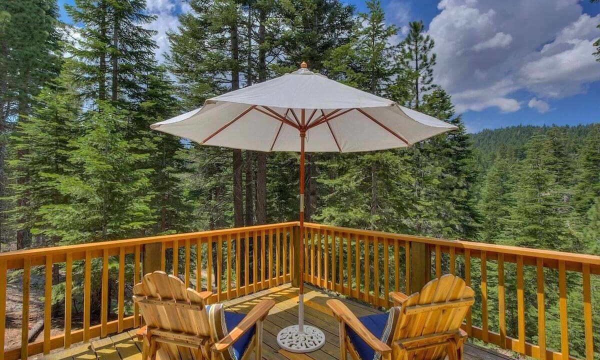 Comstock Acres House | Family Home near Granlibakken