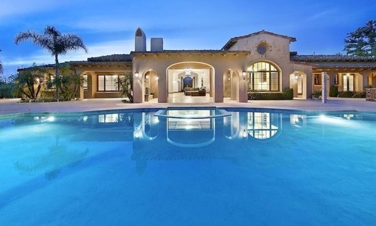 Pacific Highlands Ranch House | ! Fantastic beautiful Resort house with Salt pool,Tennis court,Screen Golf/Game