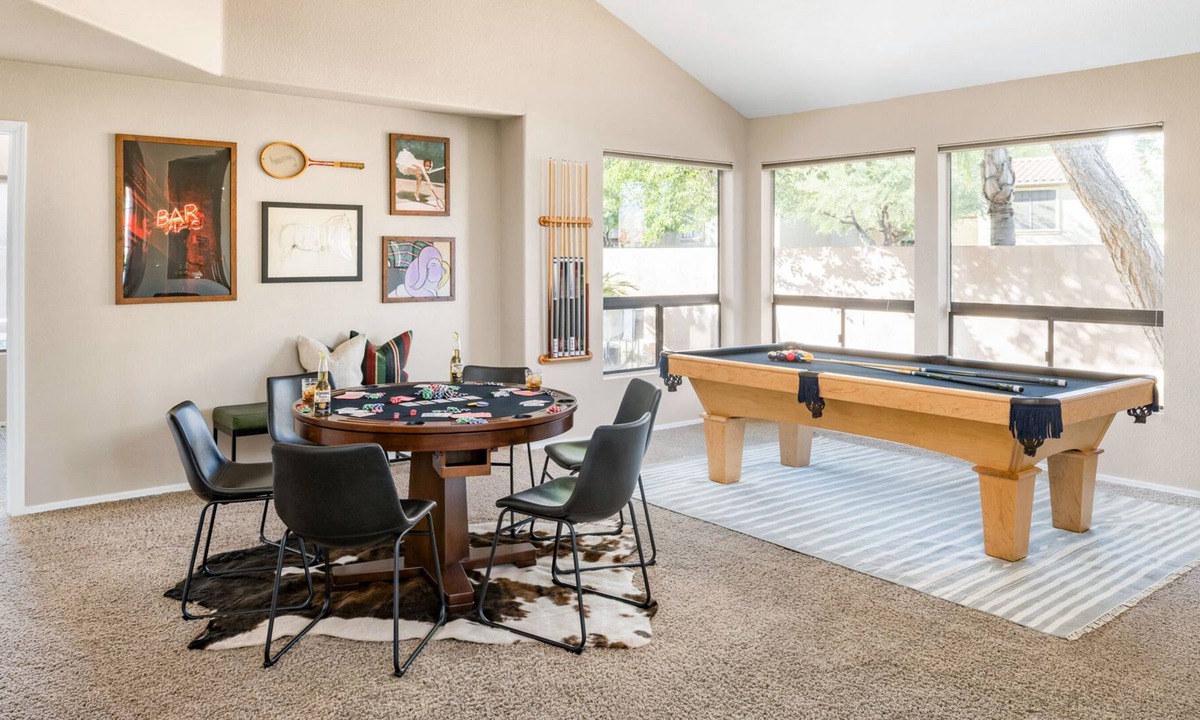 Paradise Park Vista House | Fierro by AvantStay | Desert Escape w/ Pool, Firepit and Pool table!