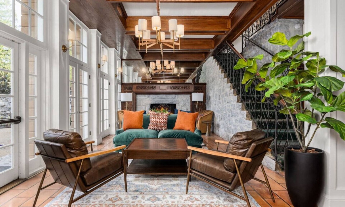 Santa Rosa Bed & Breakfast | First floor Cozy king room w/Wine Country Charm