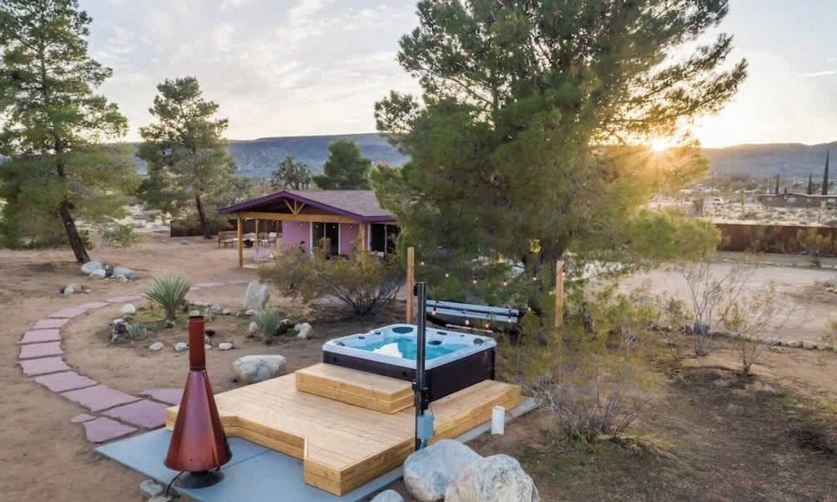Yucca Valley House | Flamingo Social Club Boutique Luxury with Spa