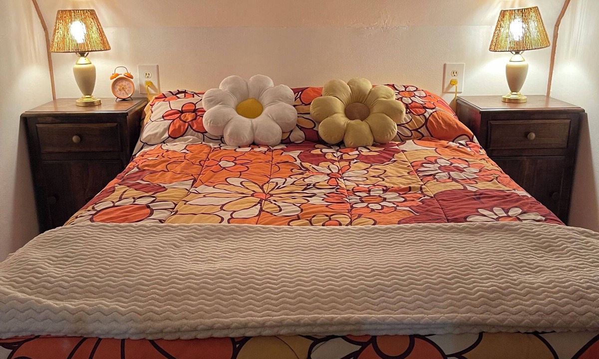 Warner Springs House | Flowered Goat, mid term stays 1-6 months
