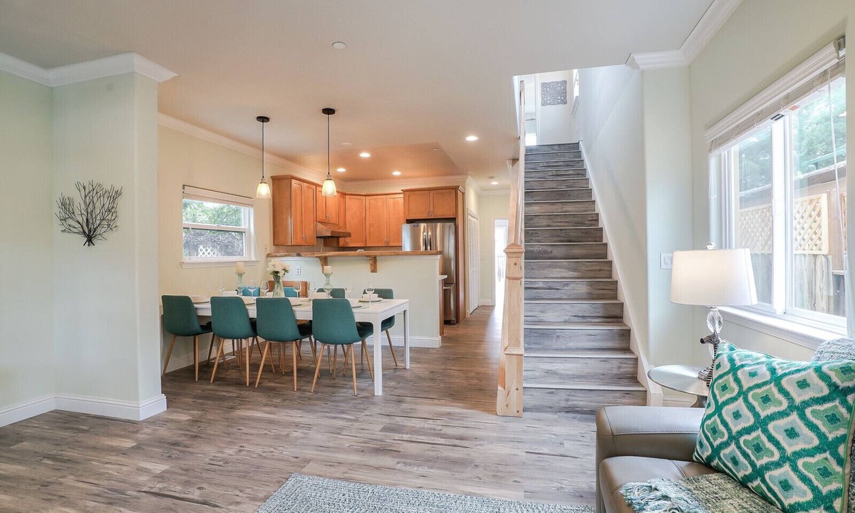Mountain View House | FOA1: 3/2.5 New Construction Ideal Mt View Locale