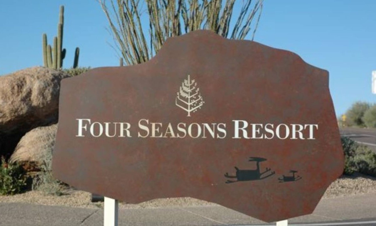 Estancia Resort | Four Seasons Scottsdale Two Bedroom October 31 - November 7, 2021 $3,795