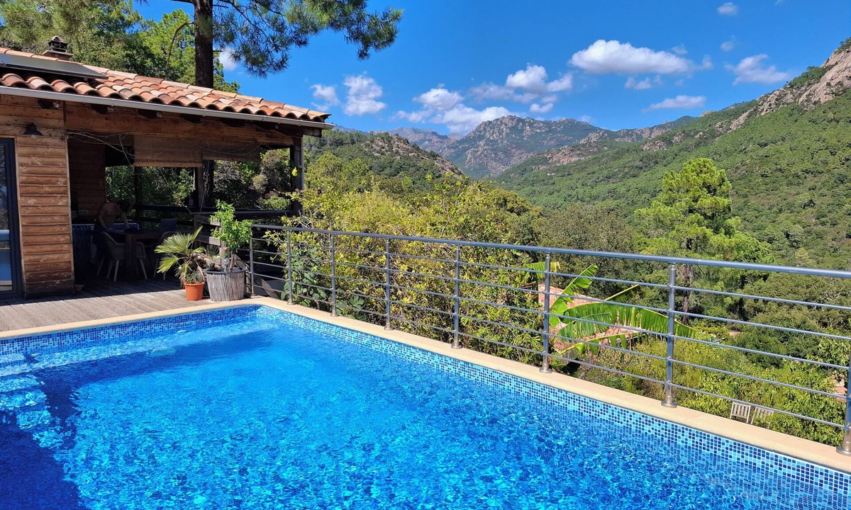 Zonza Villa | Wooden villa, panoramic views, close to the beaches & natural pools of the Cavu