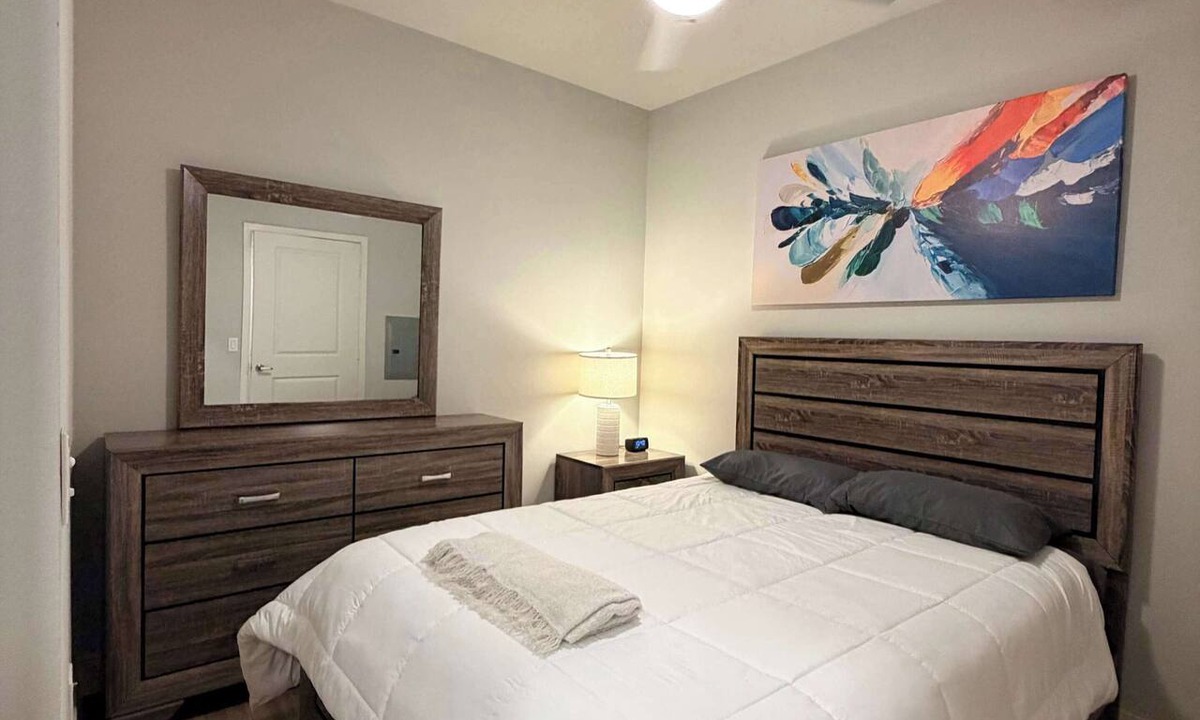 Midway District Apartment | Fully Furnished 1BR Point Loma w/Wi-Fi Parking