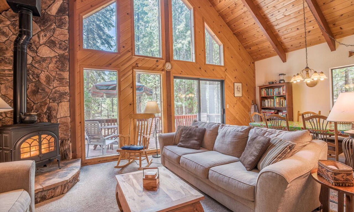 Arnold Ski Chalet | Garber Kiowa Retreat - Near Lakes & Rivers