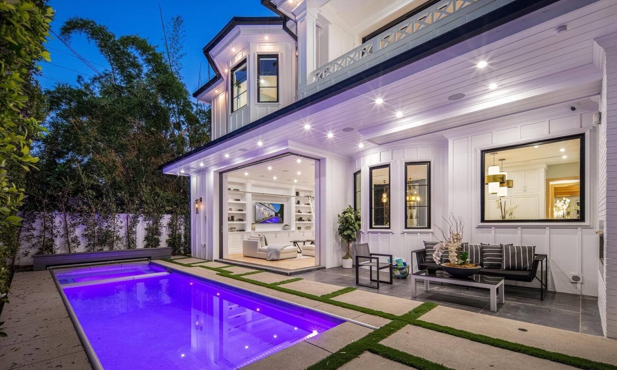 Melrose Villa | Gardner Modern