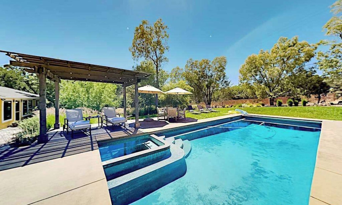 Glen Ellen House | Glen Ellen 3BR estate with heated pool & spa on 5 private acres