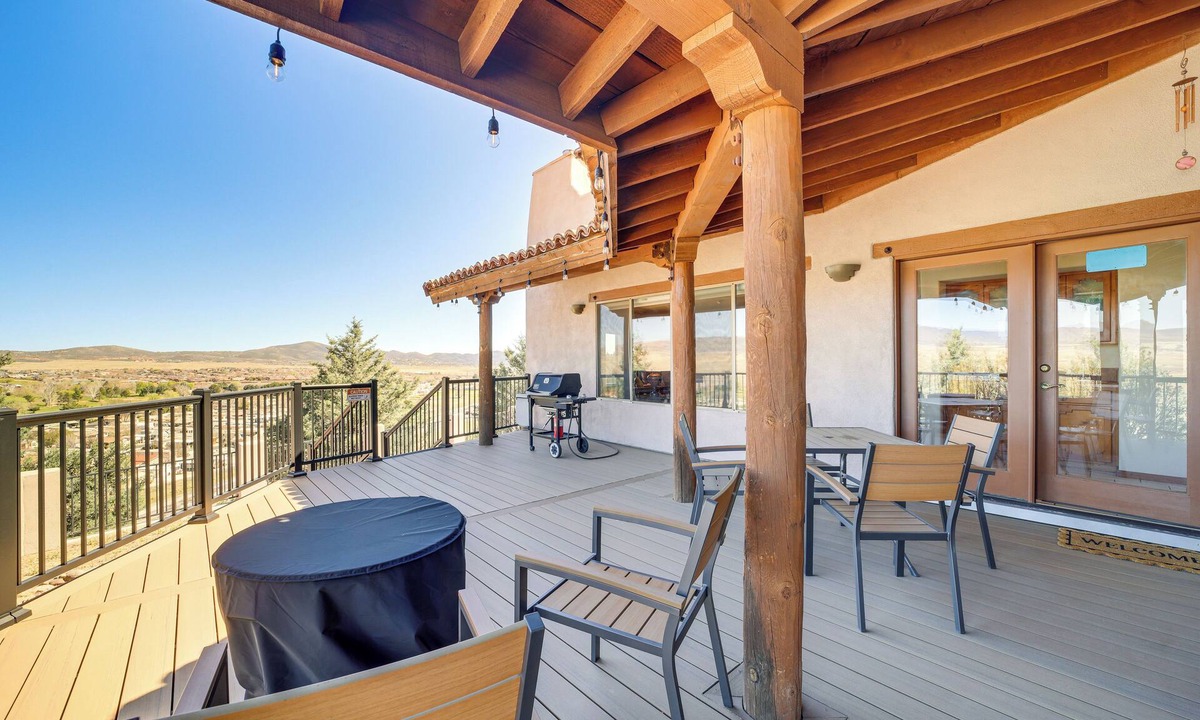 Prescott Country Club House | Golfer's Haven! Mtn-View Dewey Gem w/Pool Access