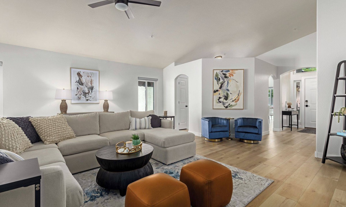 North Scottsdale House | Great house in a great location! Stylish 3BR N Scottsdale Home w Private Pool
