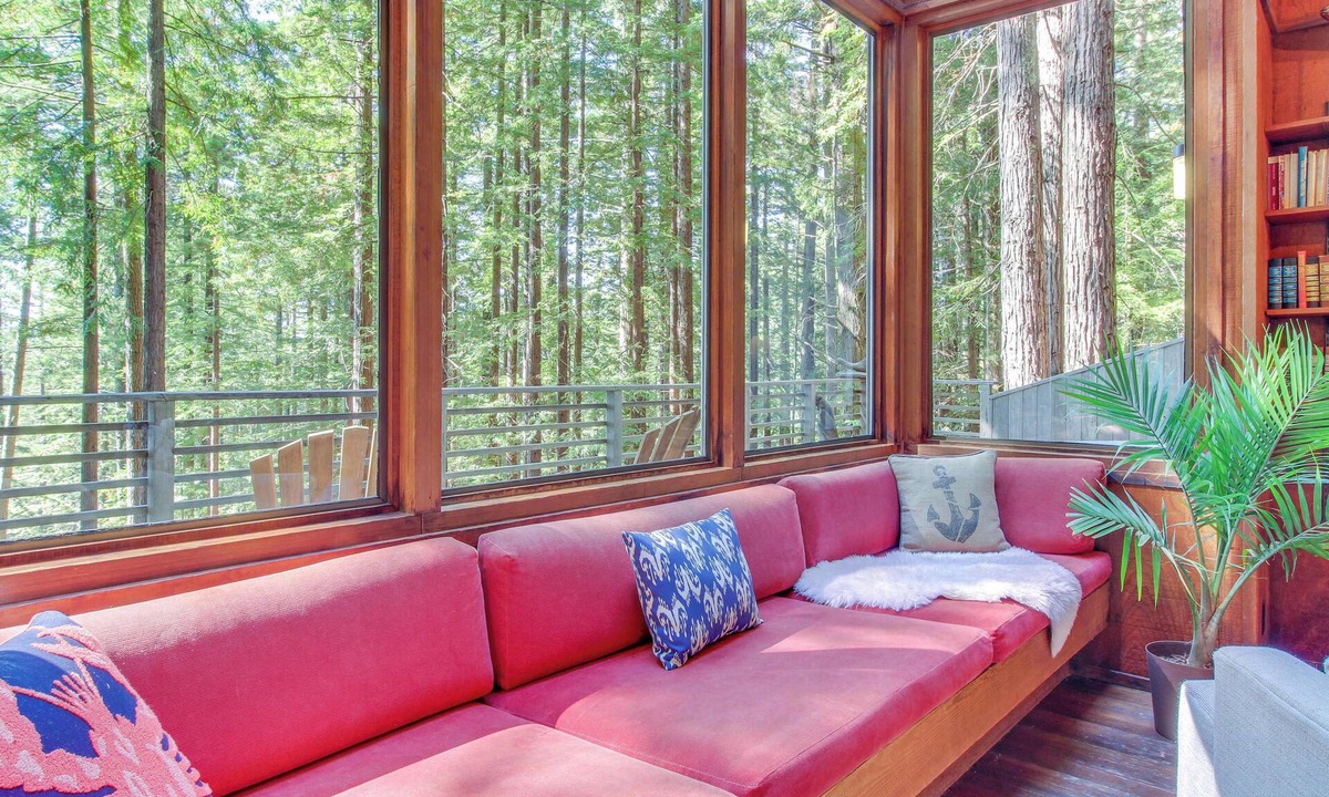 Anchor Bay Cabin | Gualala 1BR redwood cabin with hot tub near Sea Ranch Golf Links