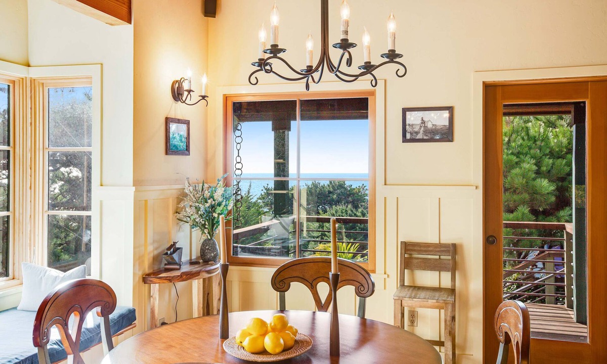 Gualala House | Gualala 2BR ocean views — Gualala craftsman home with ocean v