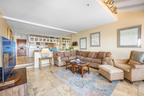 Avalon House | H887 - Hamilton Cove Villa 8-87