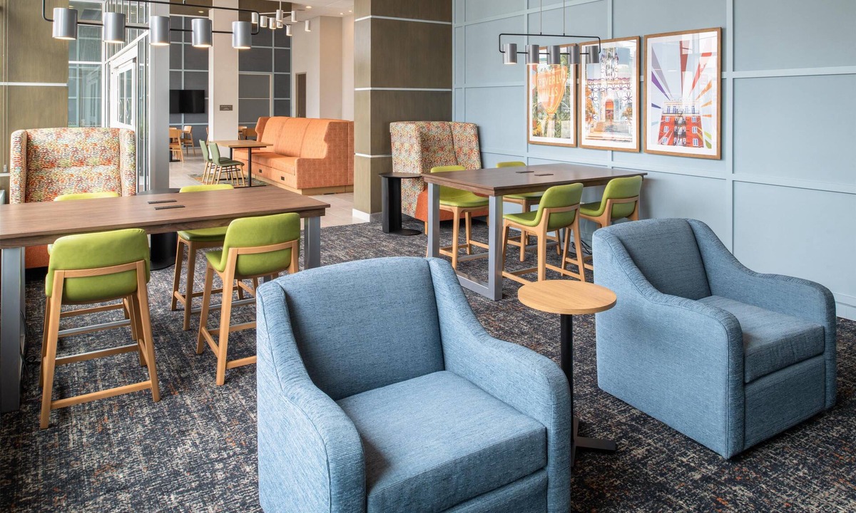 NoHo Arts District Hotel | Hampton Inn by Hilton North Hollywood