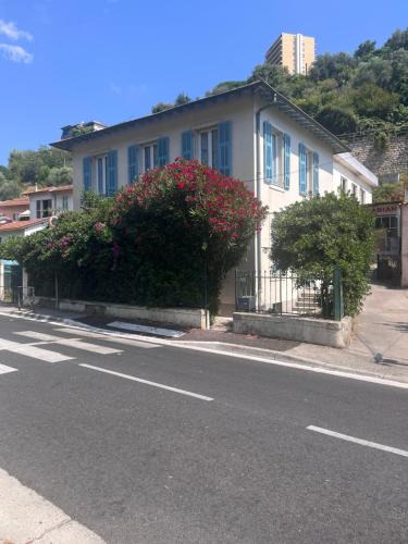 Ventabrun Apartment | Haut de maison niçoise - Calme, Charme et Vu Dégagée sur les Collines