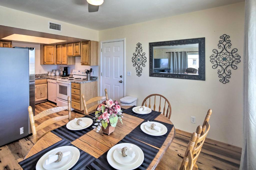 Lake Havasu City House | Havasu City Home with Gas Grill and Smart TVs!