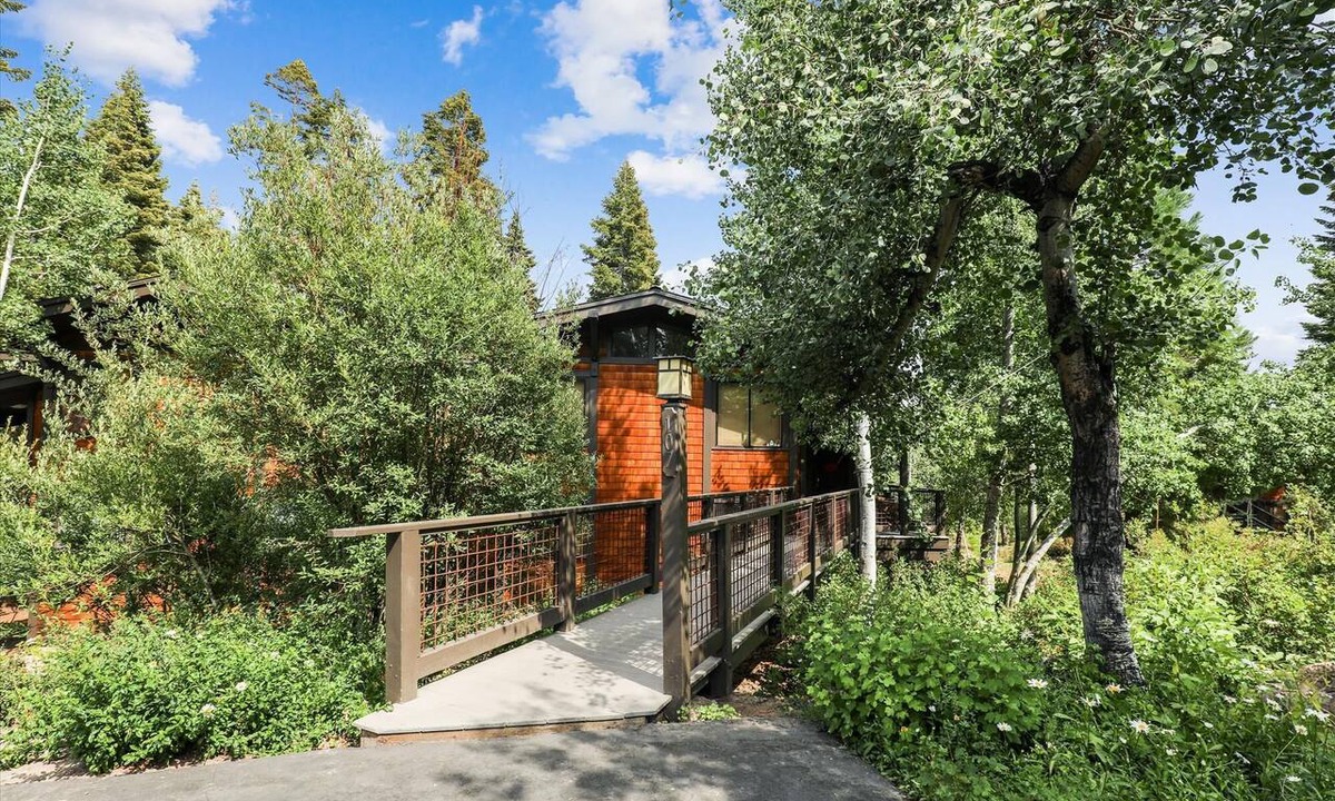 Tahoe City Condo | Hill Top Cabin Style Townhouse Rocky Ridge Unit #107