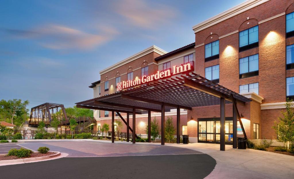 Prescott Hotel | Hilton Garden Inn Prescott Downtown, Az